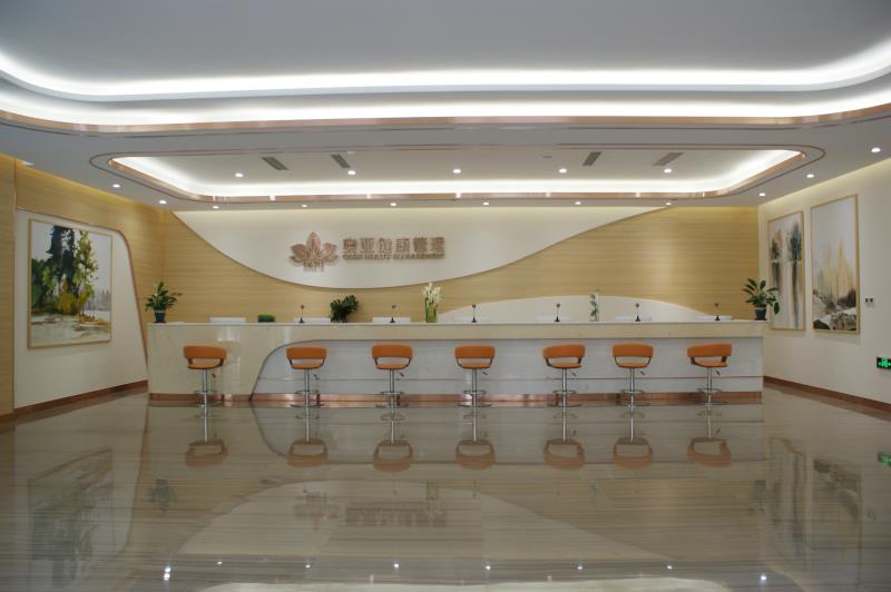 济南慈铭奥亚前台.jpg
